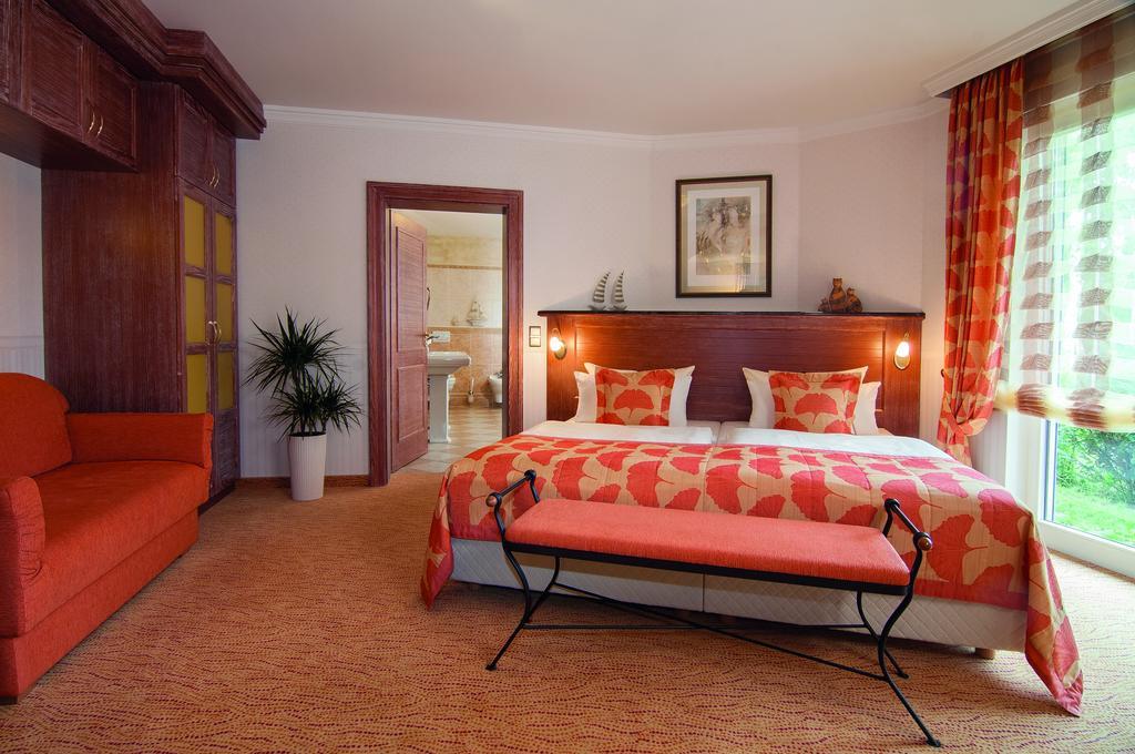 Hotel Blinkfueer Dierhagen Ruang foto