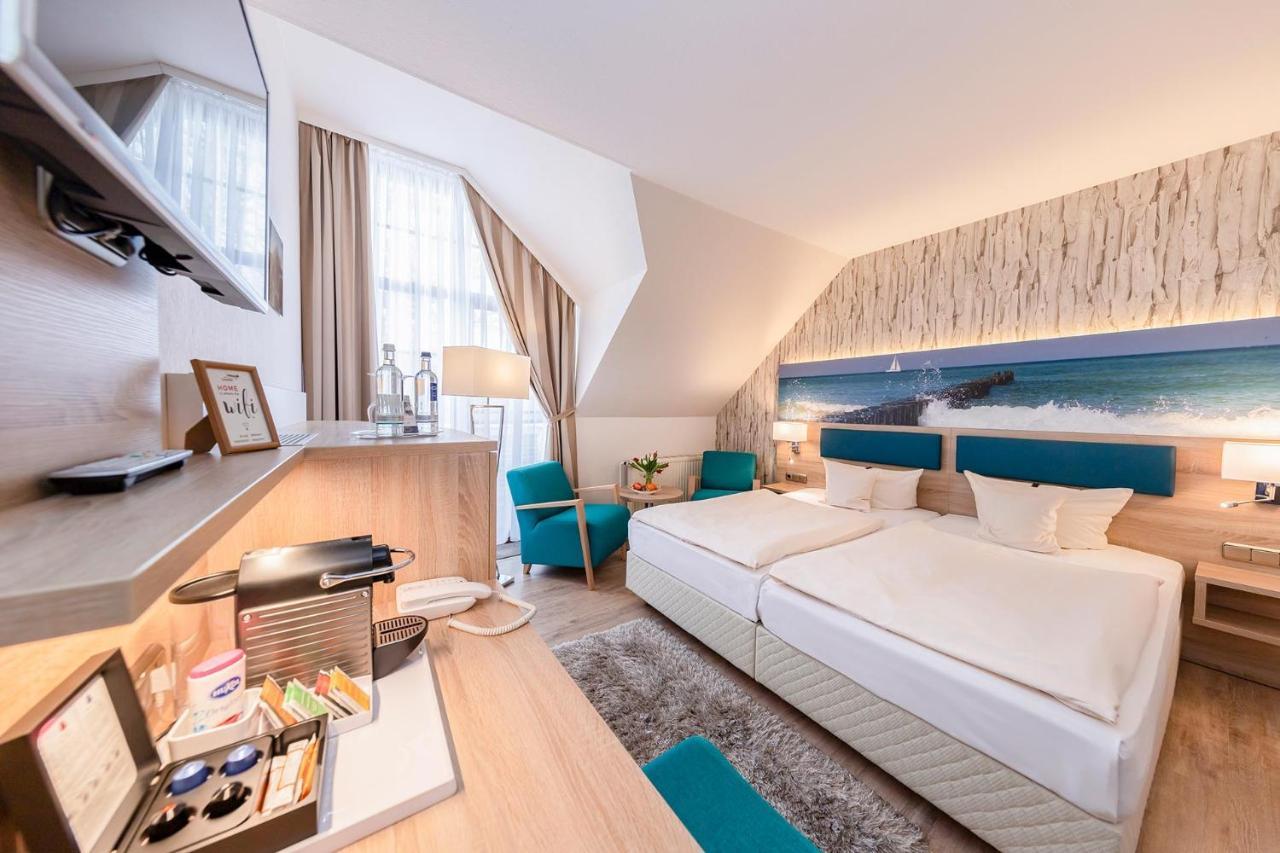 Hotel Blinkfueer Dierhagen Bagian luar foto